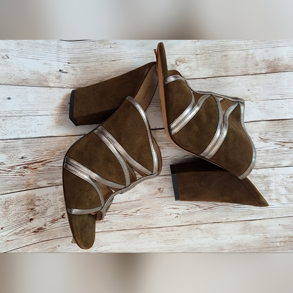 VTG Y2K Via Spiga Brown Leather Slip on Sandals with heel